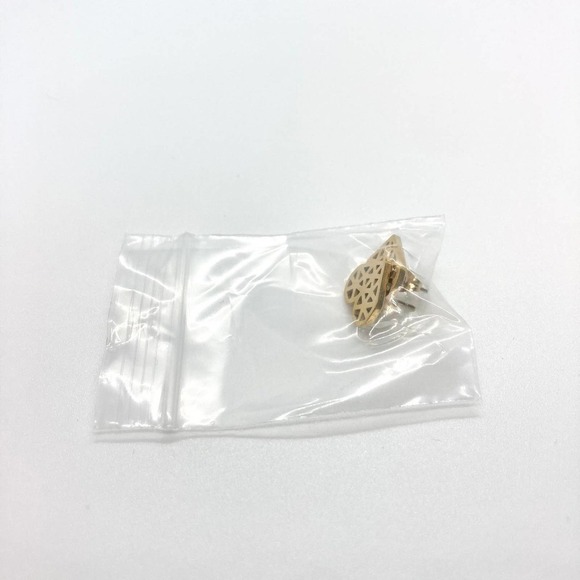 GOLD Geometric Heart Earring Pair - Picture 8 of 8